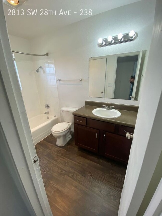 Building Photo - 2813 SW 28th Ave