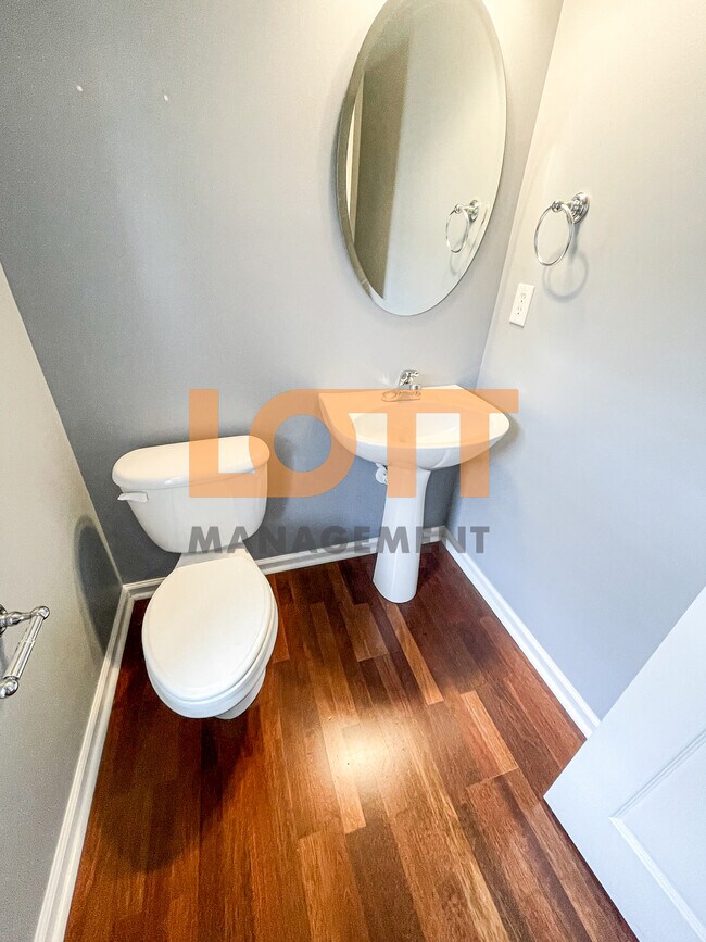 Foto del edificio - 238 Cedar Crossing Ln