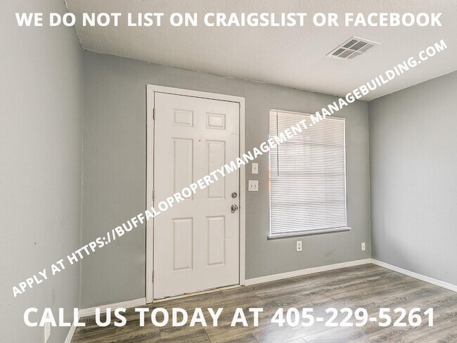 Foto del edificio - 320 NW 92nd St