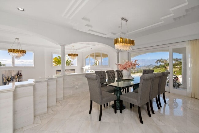 Building Photo - Hawaii Ridge Getaway: Luxury Home w/ Pool,...
