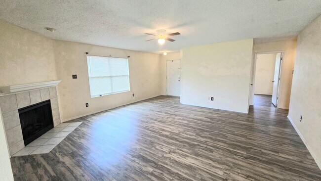 Building Photo - 8103 Zephyr Ct
