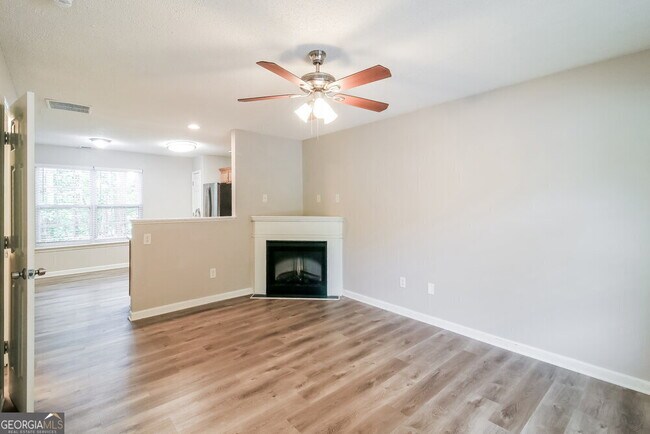 Foto del edificio - 229 Lossie Ln
