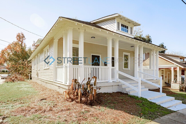 Building Photo - NOW OFFERING HALF OFF THE FIRST FULL MONTH...