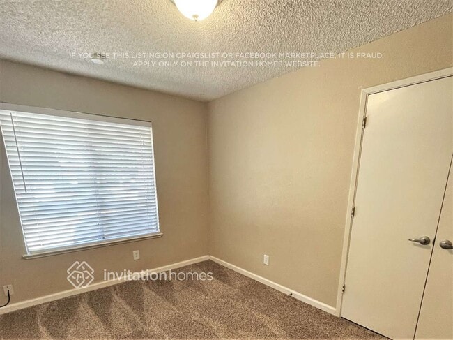 Building Photo - 2906 Erin Dr