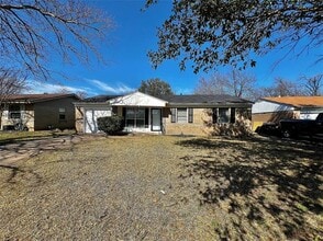 Building Photo - 714 Cranbrook Ln