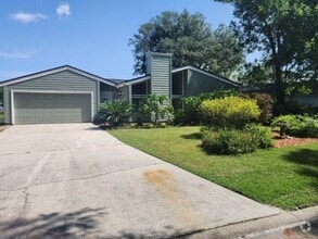 Building Photo - 4515 Carolyn Cove Ln S