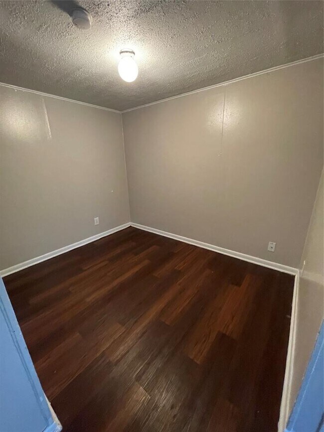 Foto del edificio - 3304 Red River St