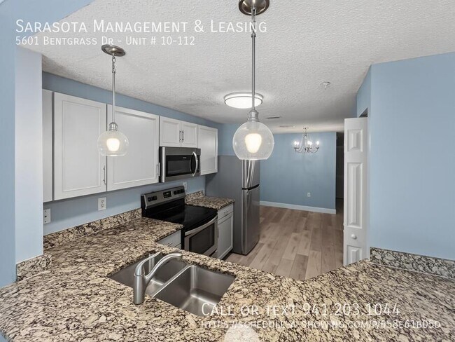 Foto del edificio - 5601 Bentgrass Dr