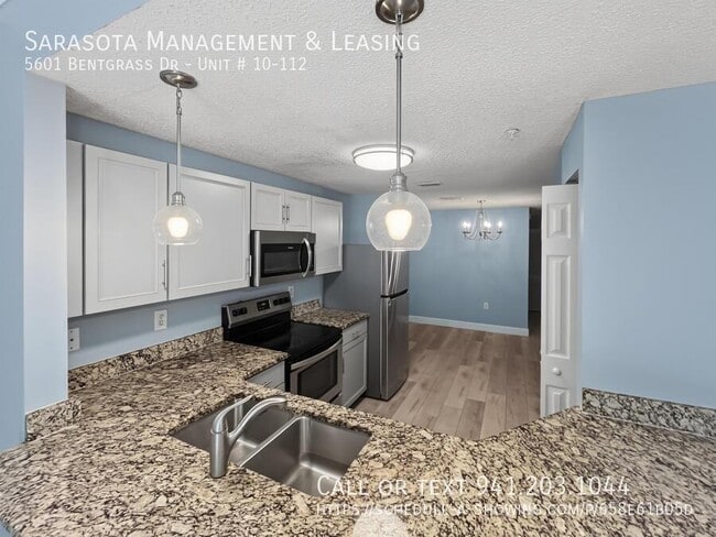 Building Photo - 5601 Bentgrass Dr