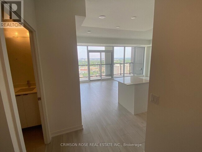 Building Photo - 55 Duke St W