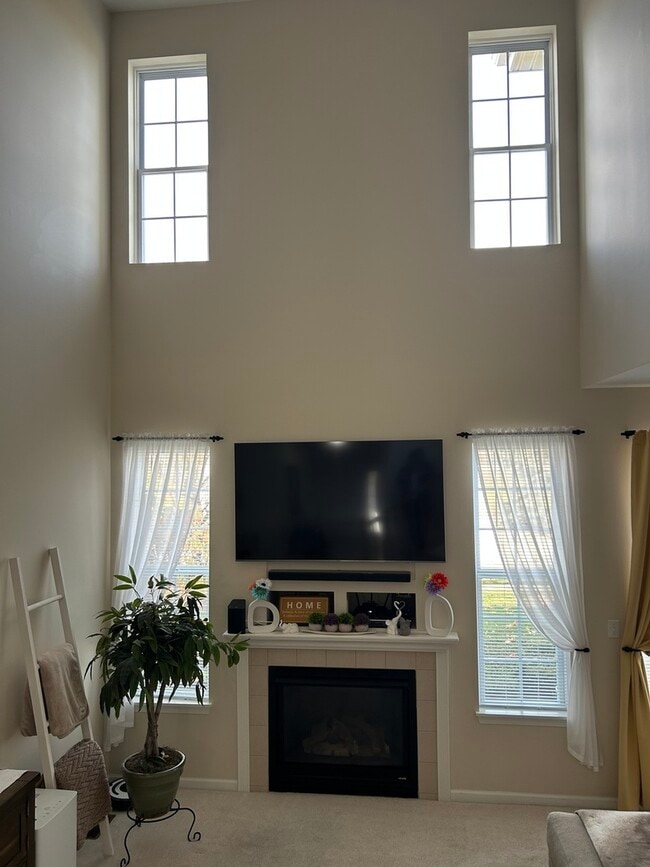 Building Photo - 2265 Pembridge Dr