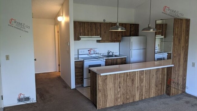 Building Photo - Sunlit Studio Condo in Prime SW Portland L...