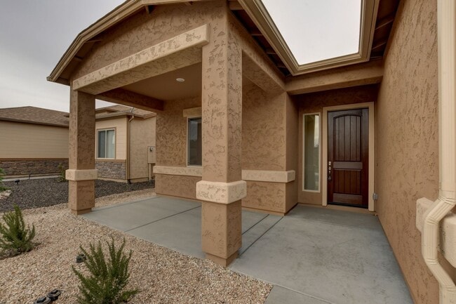 Building Photo - Spacious 3 Bedroom, 2 Bathroom Home in Granville