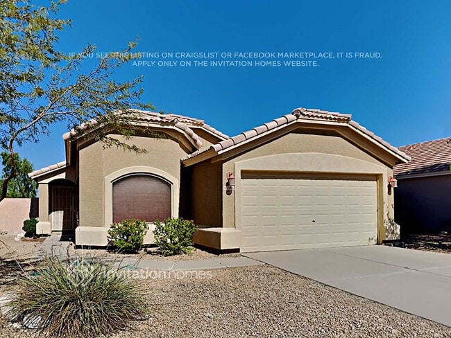 Building Photo - 13516 W Solano Dr