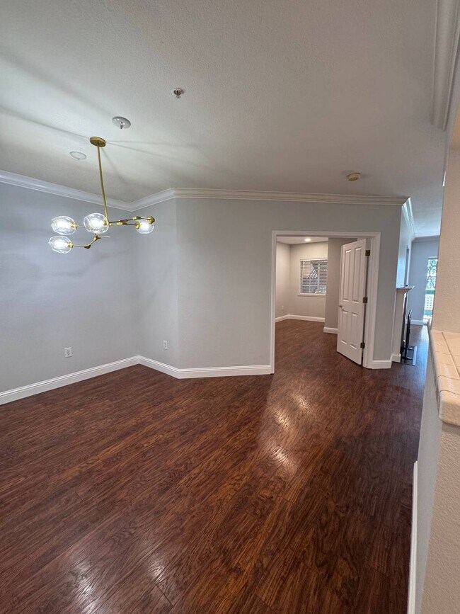 Foto del edificio - 216 Stone Pine Ln