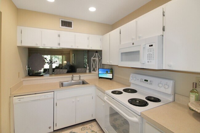 Foto del edificio - Venice Seasonal Condo in Plantation Golf and Country Club
