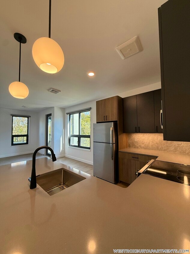 Foto principal - 199 Gardner St