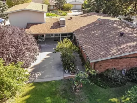 Foto del edificio - 713 Montclaire Dr NE