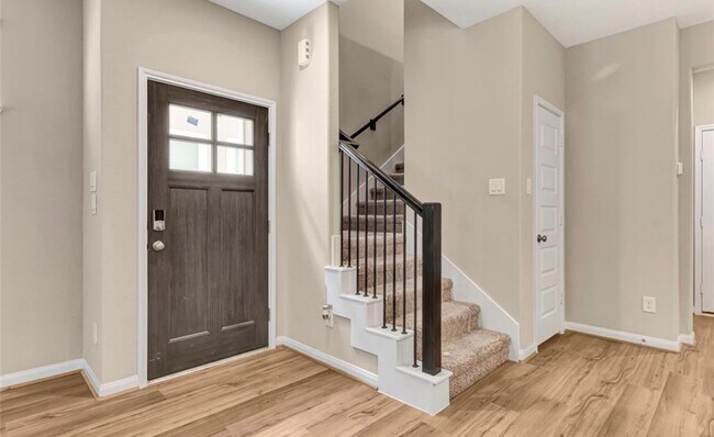 Foto del edificio - 16104 Oregon Oak Dr