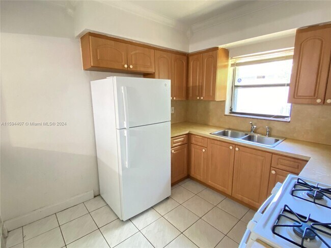 Foto del edificio - 1190 NE 145th St