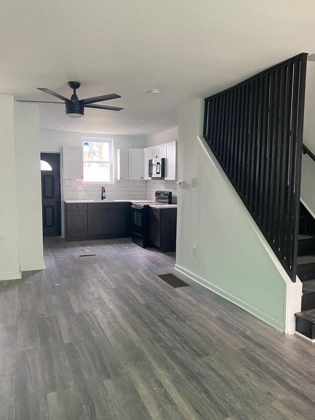 Foto principal - 912 Pennell St