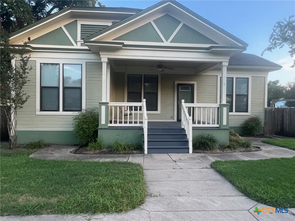 Foto principal - 516 E Bowie St