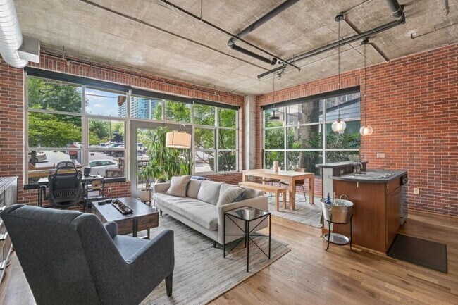 Foto del edificio - 1023 Juniper St NE