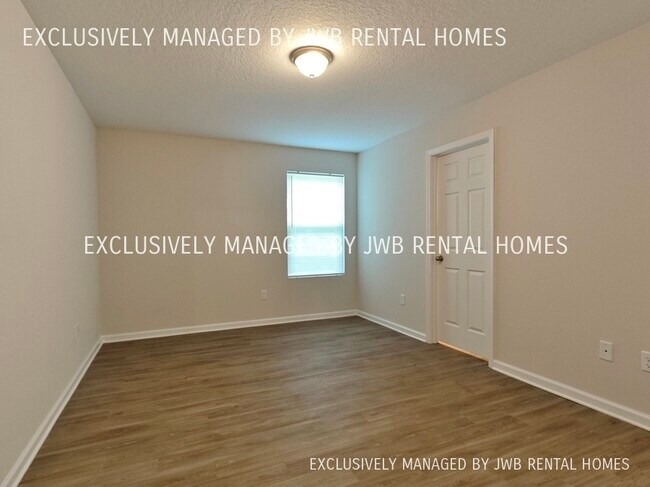 Building Photo - 485 E 56th St