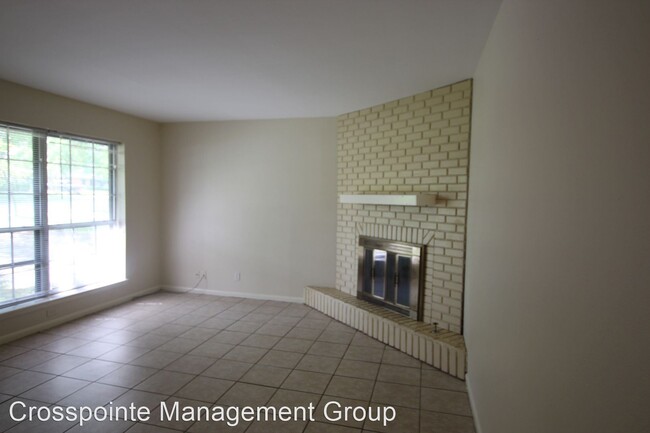 Building Photo - 3 br, 1 bath House - 3306 Greg Ln