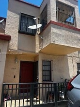 Building Photo - 2407 W 52nd Pl