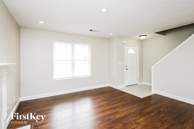 Building Photo - 7064 Saratoga Dr