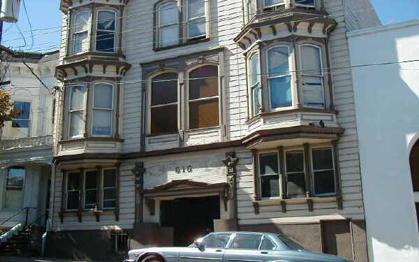 Building Photo - 616 Hayes St