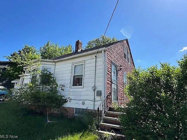 Foto del edificio - 13601 Beachwood Ave