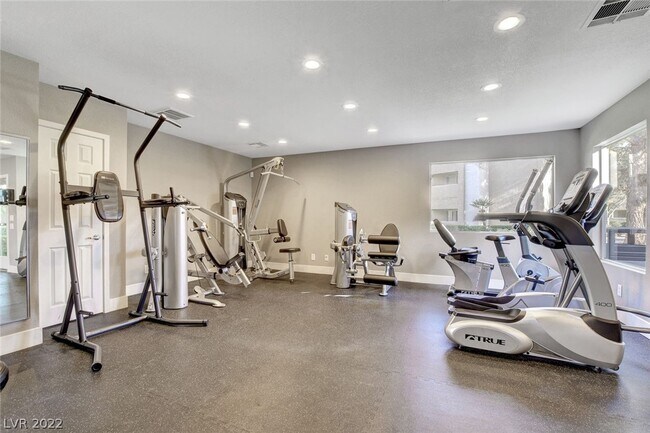 Foto del edificio - 4200 S Valley View Blvd
