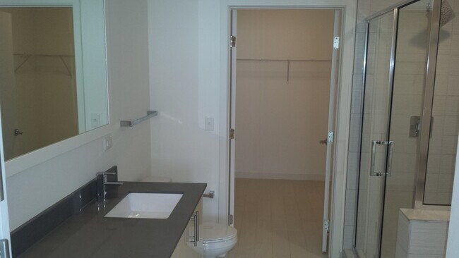 Foto del edificio - 999 SW 1st Ave