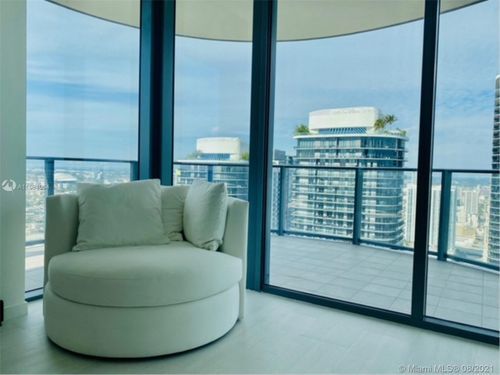 Building Photo - 1000 Brickell Plaza