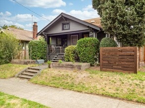 Building Photo - 5632 11th Ave NE