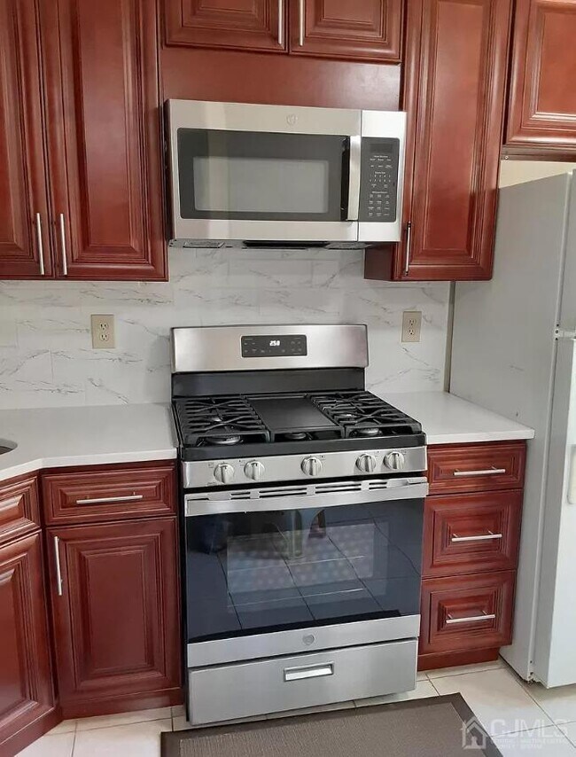 Building Photo - 259 Palombi Ct