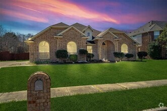 Building Photo - 210 Moses Dr