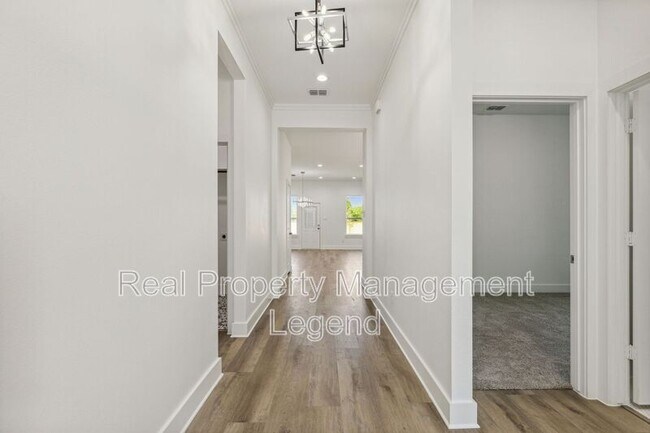 Foto del edificio - 4031 Vineyard Dr