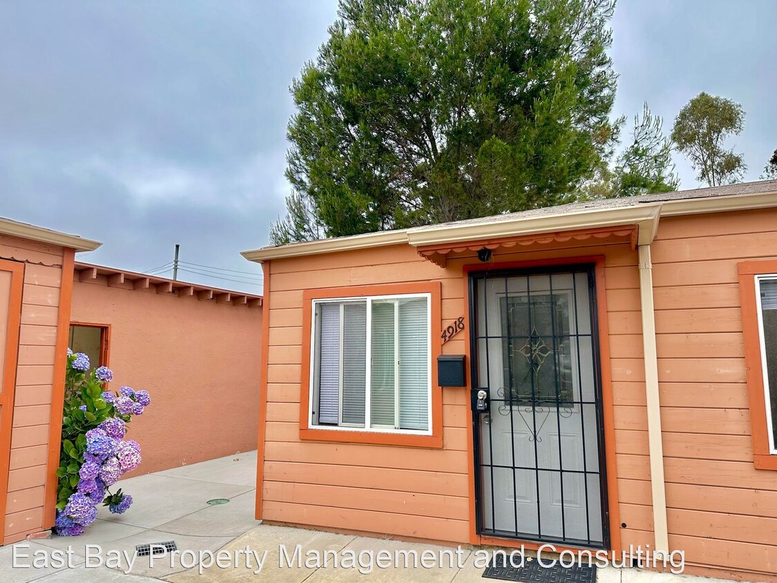 1 br, 1 bath House 4918 Jensen Rd. House Rental in Castro Valley