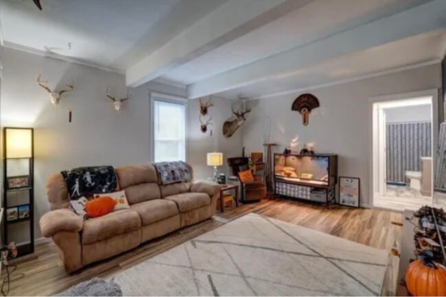 Foto del edificio - 212 E Howard St