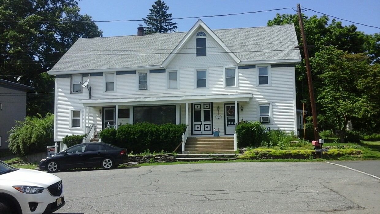 Building Photo - 10 Main Street