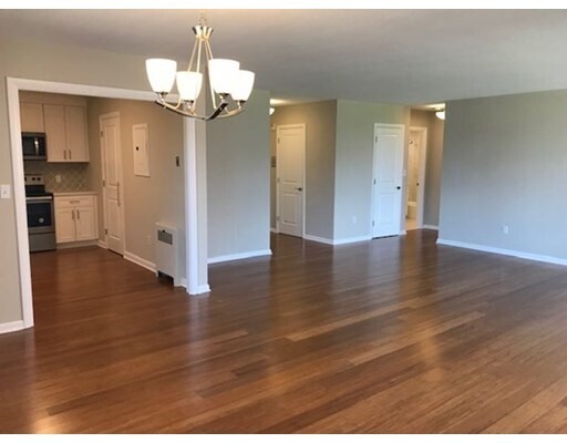 Foto principal - 20 Hammond Pond Pkwy