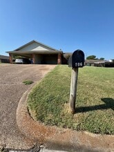 Building Photo - 104-106 El Dorado Dr