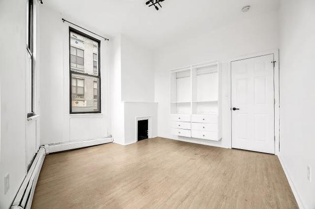 Building Photo - 2 bedroom in Brooklyn NY 11206