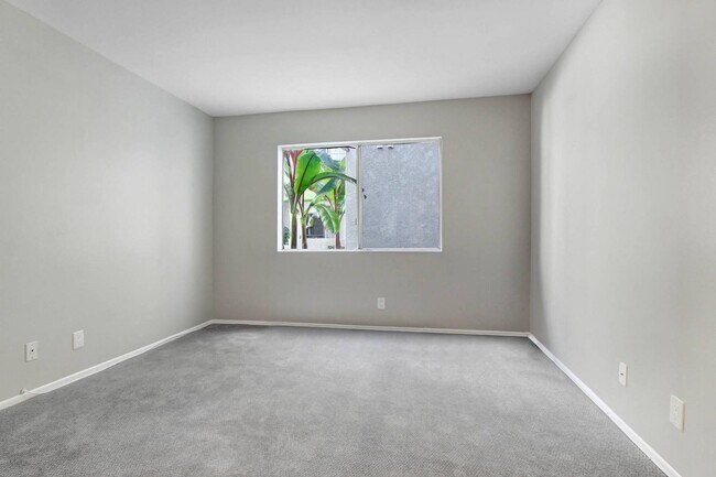 Interior Photo - Park Dickens