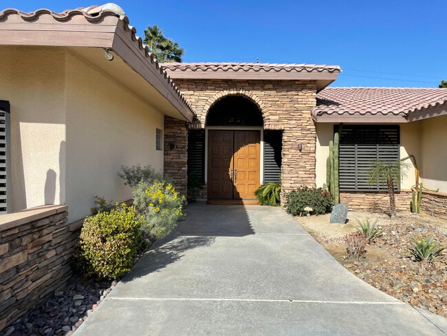 Building Photo - 73190 Joshua Tree St