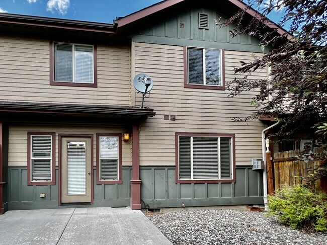 Building Photo - 3139D Fen Way