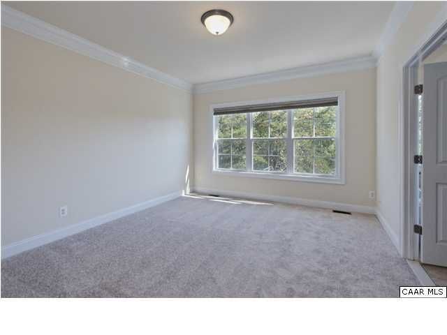 Building Photo - Templehof